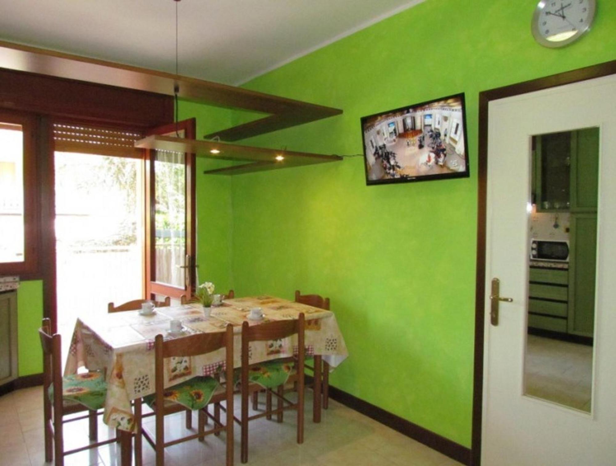 Lido Dei Pini Near And Shopping Street * Bibione